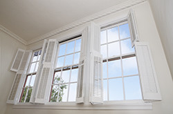 事故を未然に防ぐために「2階の窓」を安全に掃除する方法3つ