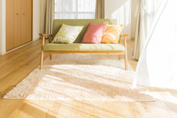 4.　家具やカーテンの日焼けを防ぐ