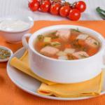 忙しい朝も簡単！　マグカップにお湯を注ぐだけのスープレシピ5つ