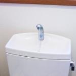 意外と汚れやすいトイレの手洗い器！　清潔に保つための掃除方法とは？